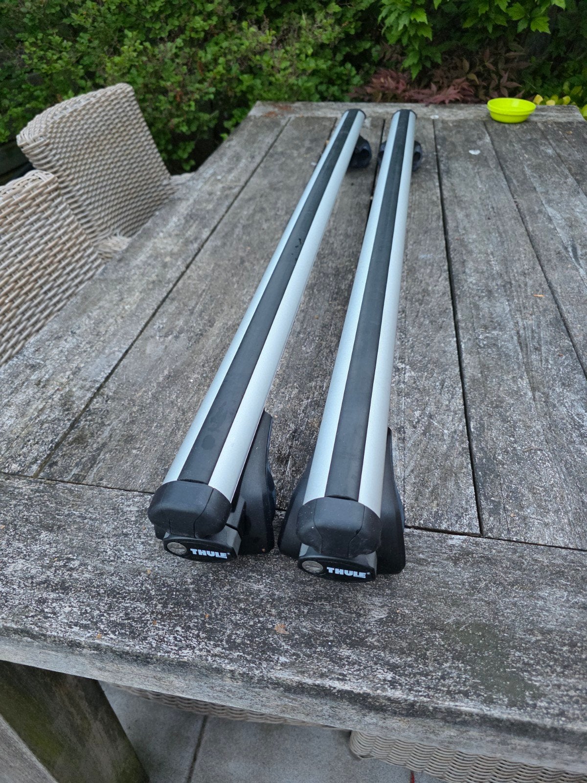 Thule AeroBar System 757 + 753/515 120cm dakdragers, Auto diversen, Dakdragers, Ophalen, Gebruikt
