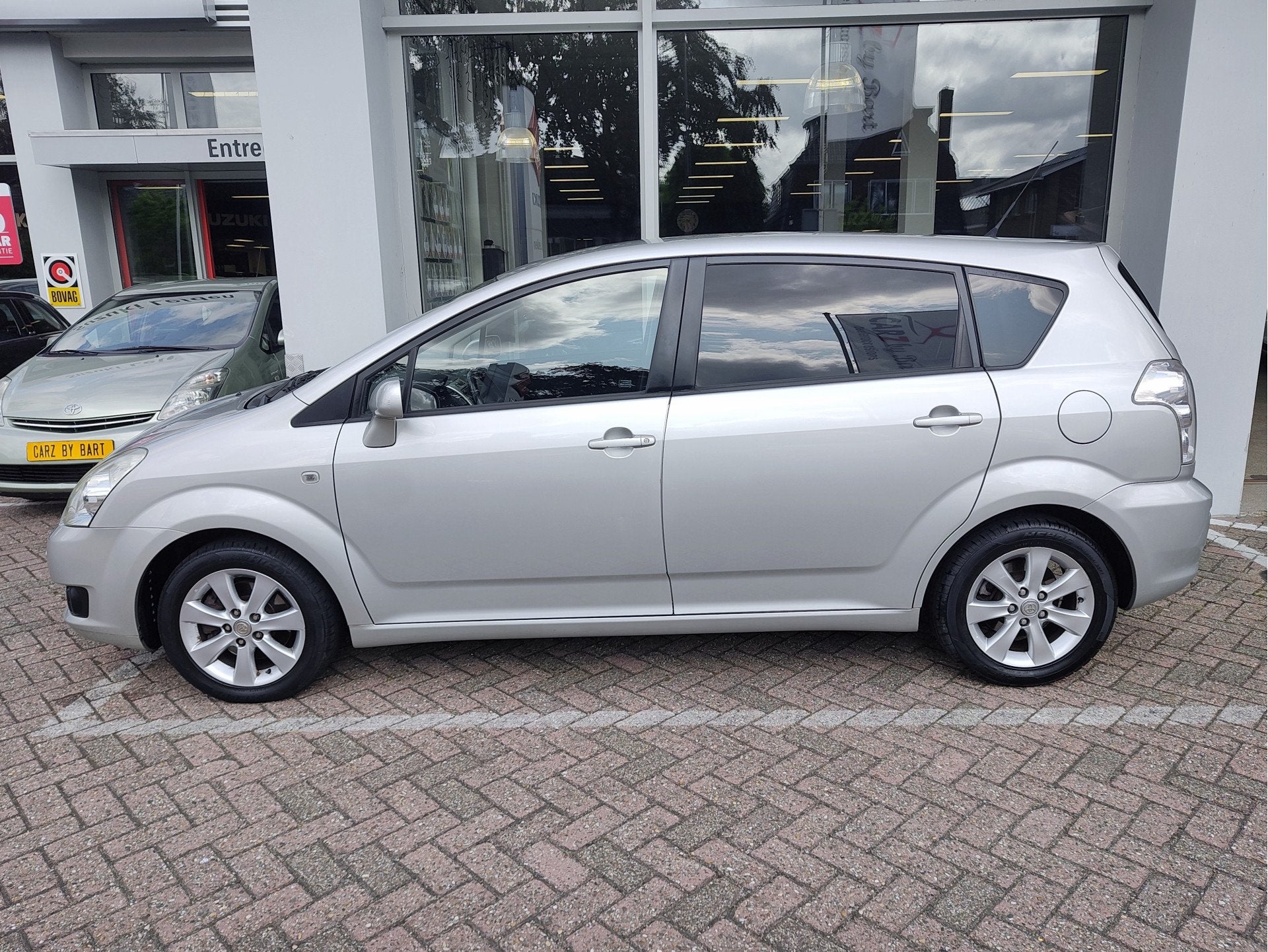 Toyota Verso 1.8 VVT-i LINEA LUNA 7P AUTOMAAT Clima | Trekha, Gebruikt, Zwart, 4 cilinders, Met garantie (alle)