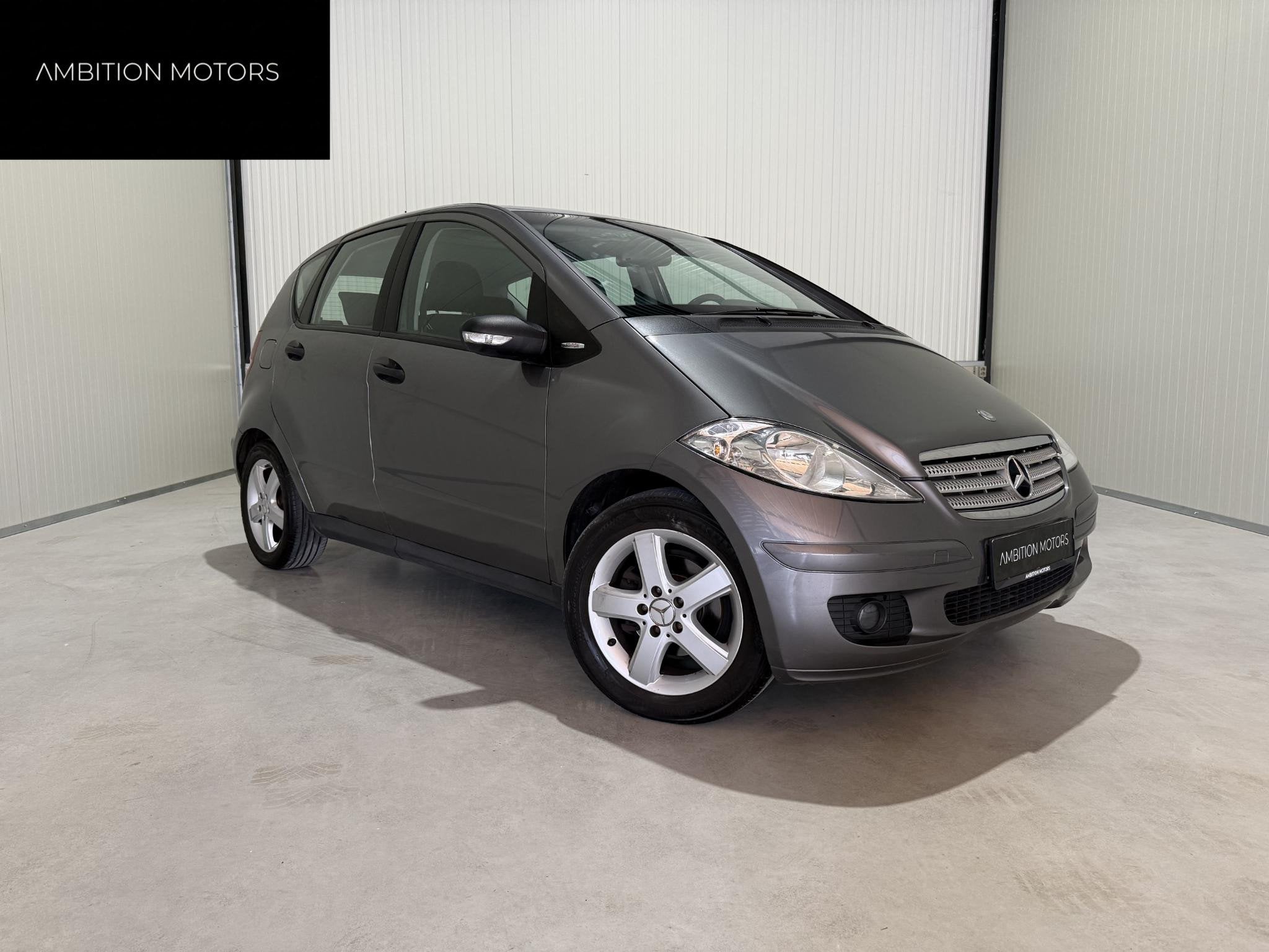 Mercedes-Benz A-klasse 150 Classic Half leder/ Trekhaak, Auto's, 1000 kg, A-Klasse, 57 €/maand, 5 stoelen