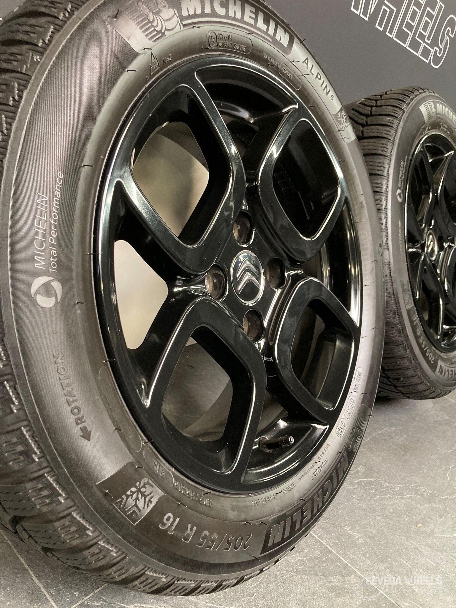 16” originele Citroen C4 Cactus velgen + winterbanden 4x108, Gebruikt, -, Banden en Velgen, -