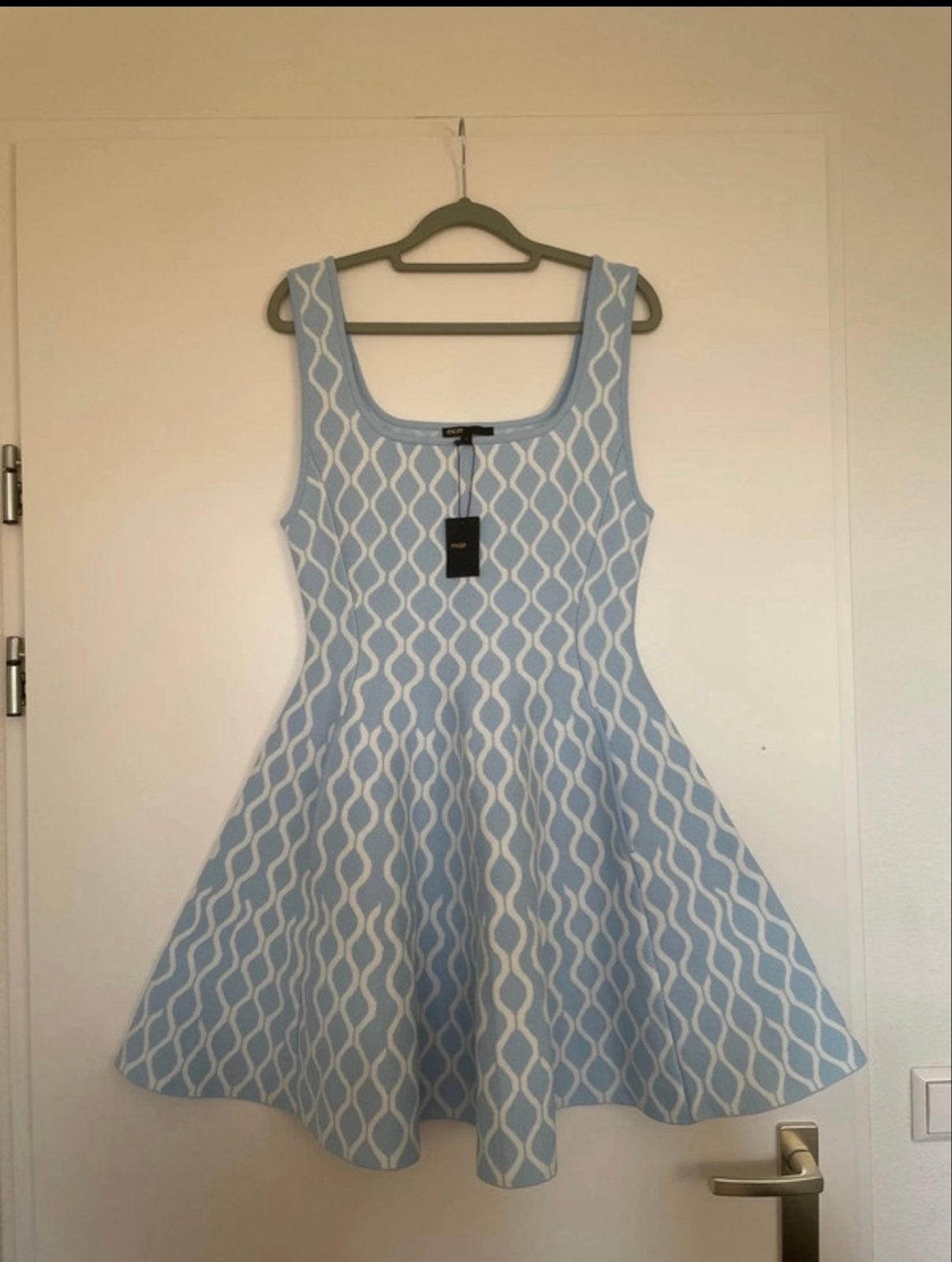 Maje jurk met patroon, maat 36 (S), Blauw, Nieuw, Ophalen of Verzenden, Maat 36 (S)