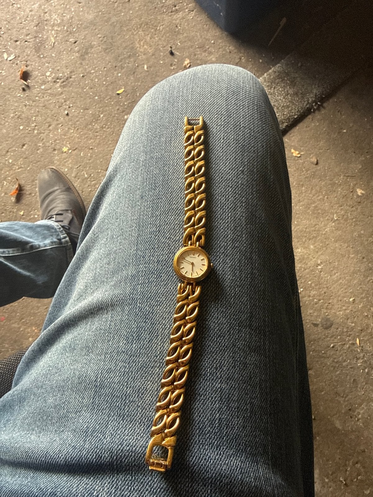 Seiko dameshorloge goudkleurig, zo goed als nieuw, Sieraden, Tassen en Uiterlijk, Polshorloge, Ophalen of Verzenden, Zo goed als nieuw