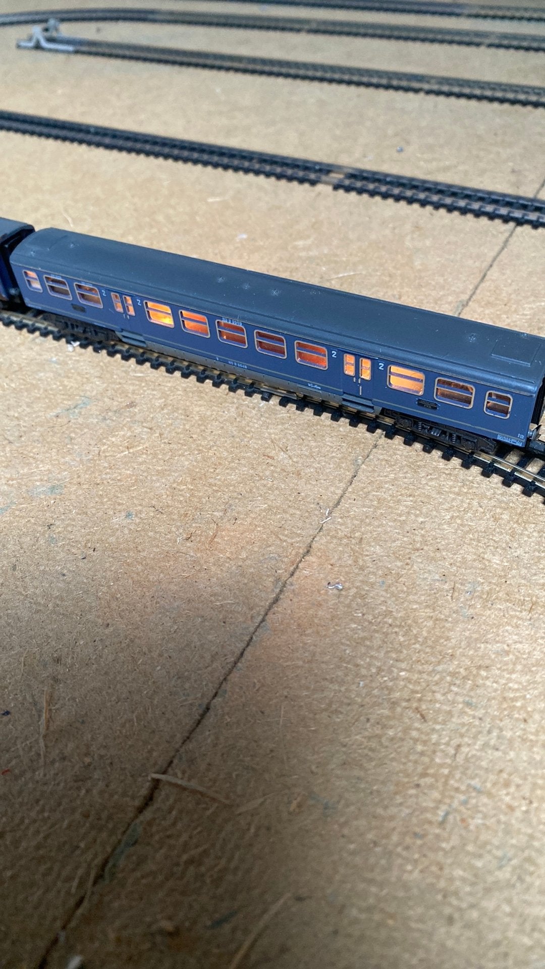 Minitrix NS rijtuigen, 1 met rijtuig verlichting, Hobby en Vrije tijd, Gebruikt, Gelijkstroom, Trix, Wagon