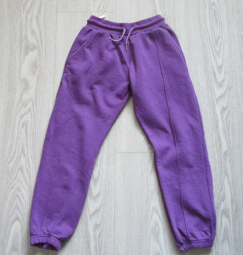 Paarse Joggingbroek – Maat 134/140, Kinderen en Baby's, Kinderkleding | Maat 134, Broek, Zeeman, Gebruikt, Jongen of Meisje