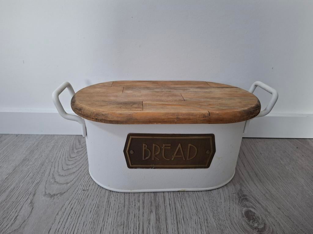 Brood bak metaal, Ophalen