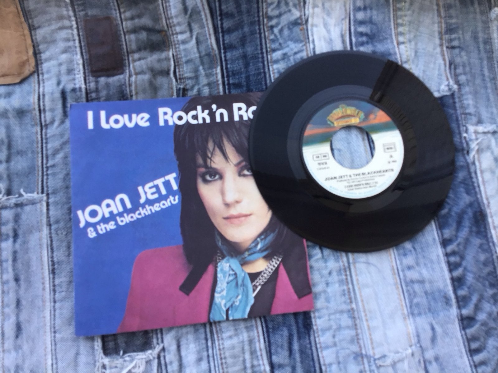 Joan Jett & The Blackhearts - I Love Rock 'n Roll (Single), Fotohoes, Ophalen of Verzenden, Gebruikt, Rock en Metal