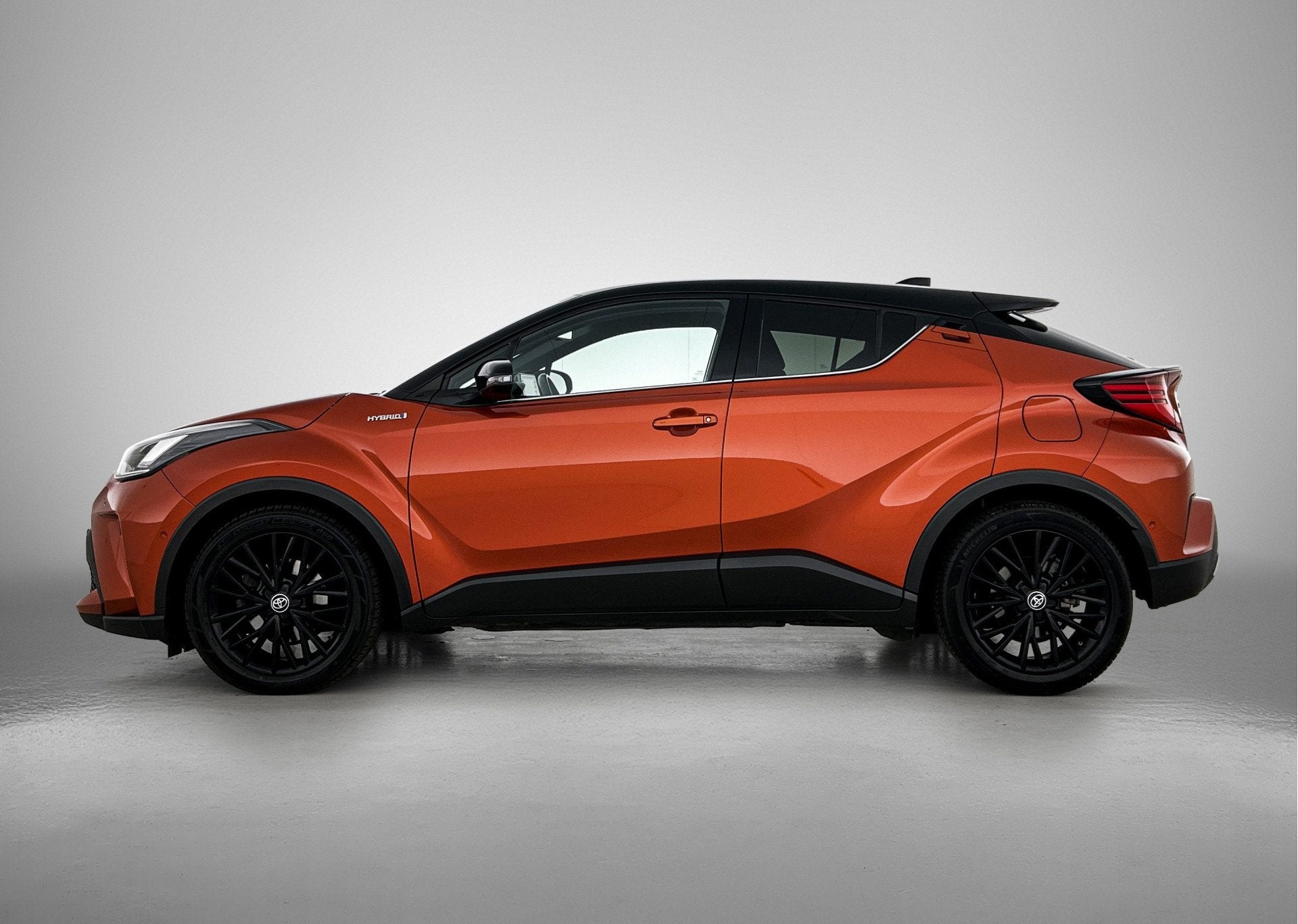 Toyota C-HR 2.0 Hybrid Launch Edition | Dealeronderhouden |, Auto's, Gebruikt, Leder, Bedrijf, Hybride Elektrisch/Benzine
