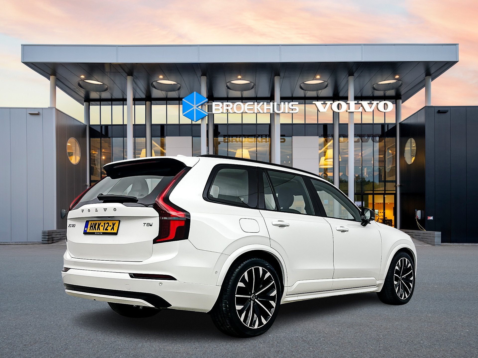 Volvo XC90 T8 Recharge Ultra Dark, Gebruikt, 4 cilinders, Wit, Vierwielaandrijving