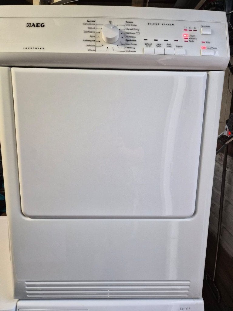 zgan AEG droger  staat begaande grond, Ophalen, 6 tot 8 kg, Minder dan 85 cm, Luchtafvoer