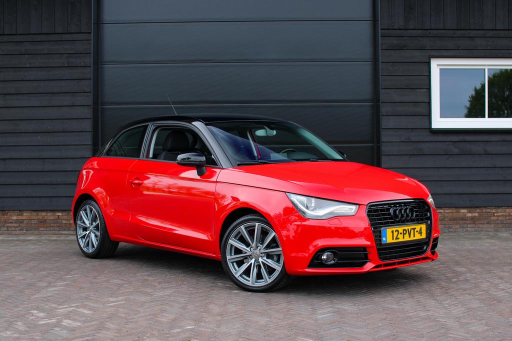 Audi A1 1.4 Tfsi | 90KW | 2011 | Rood/Zwart, Voorwielaandrijving, A1, 4 stoelen, Leder en Stof
