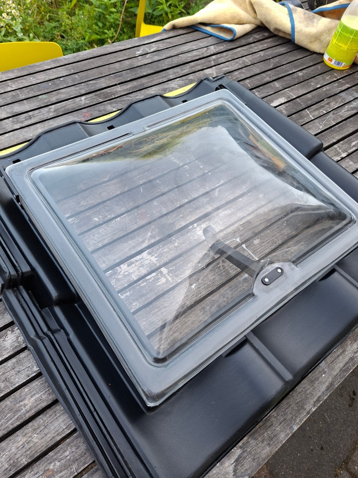 Dakraam Ubbink BC 2 verbeterde holle 6 pans, Ophalen, Kunststof, Zwart, Overige typen