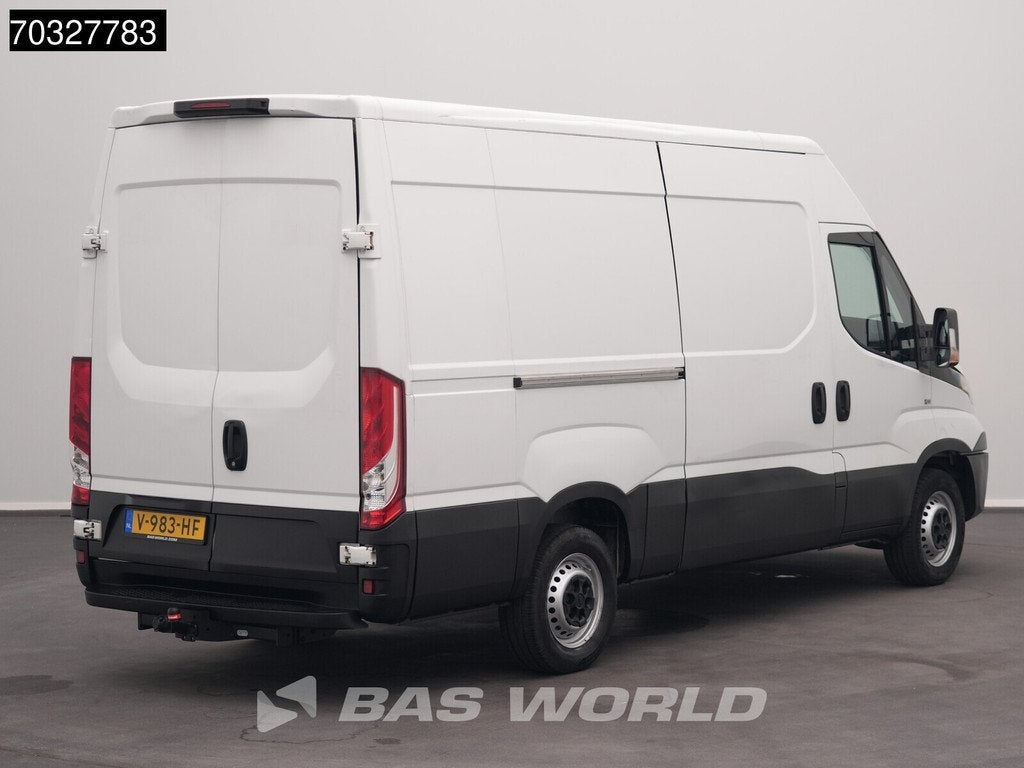 Iveco Daily 35S13 L2H2 3,5t Trekhaak Airco L2 Airco Trekhaak, Auto's, Euro 5, Stof, Gebruikt, Iveco