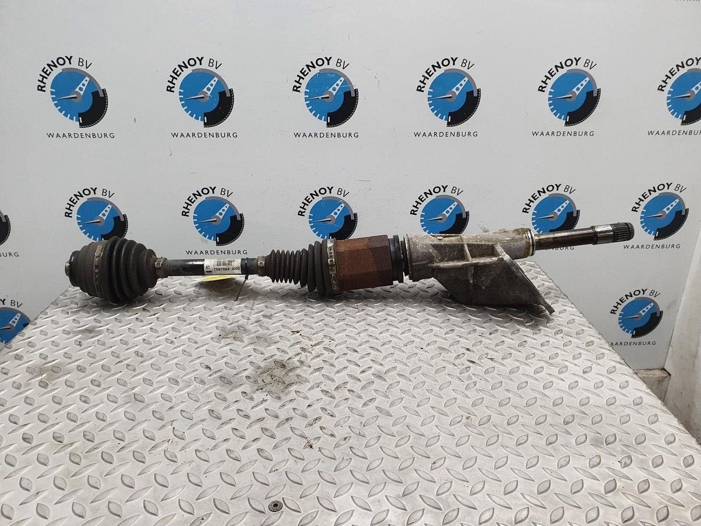 BMW 3 SERIES 320 D X DRIVE HIGH E  AANDRIJFAS R 2014, Ophalen of Verzenden, Gebruikt, Stiba lid