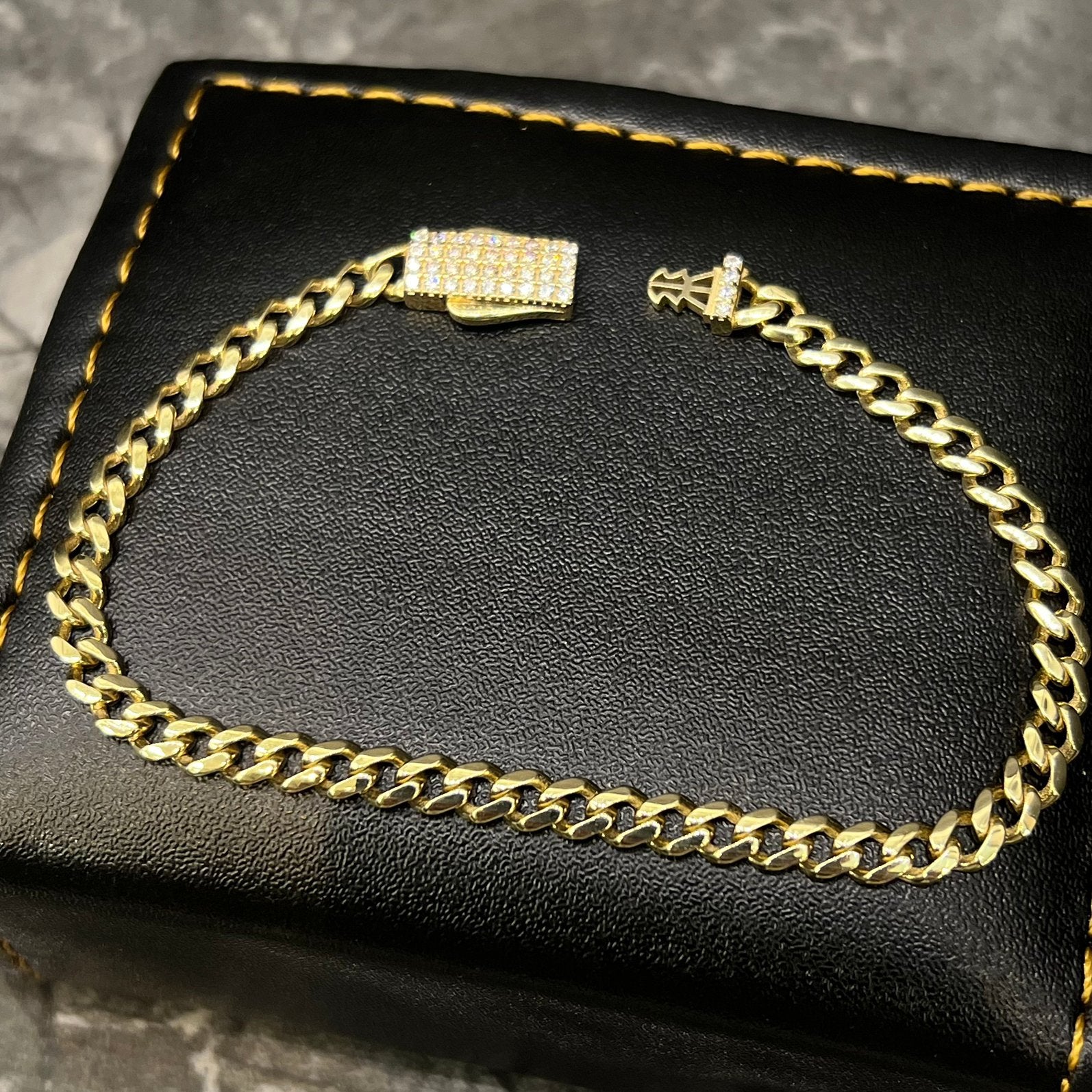 14 karaat gouden armband cuban schakel, Ophalen of Verzenden, Nieuw, Goud
