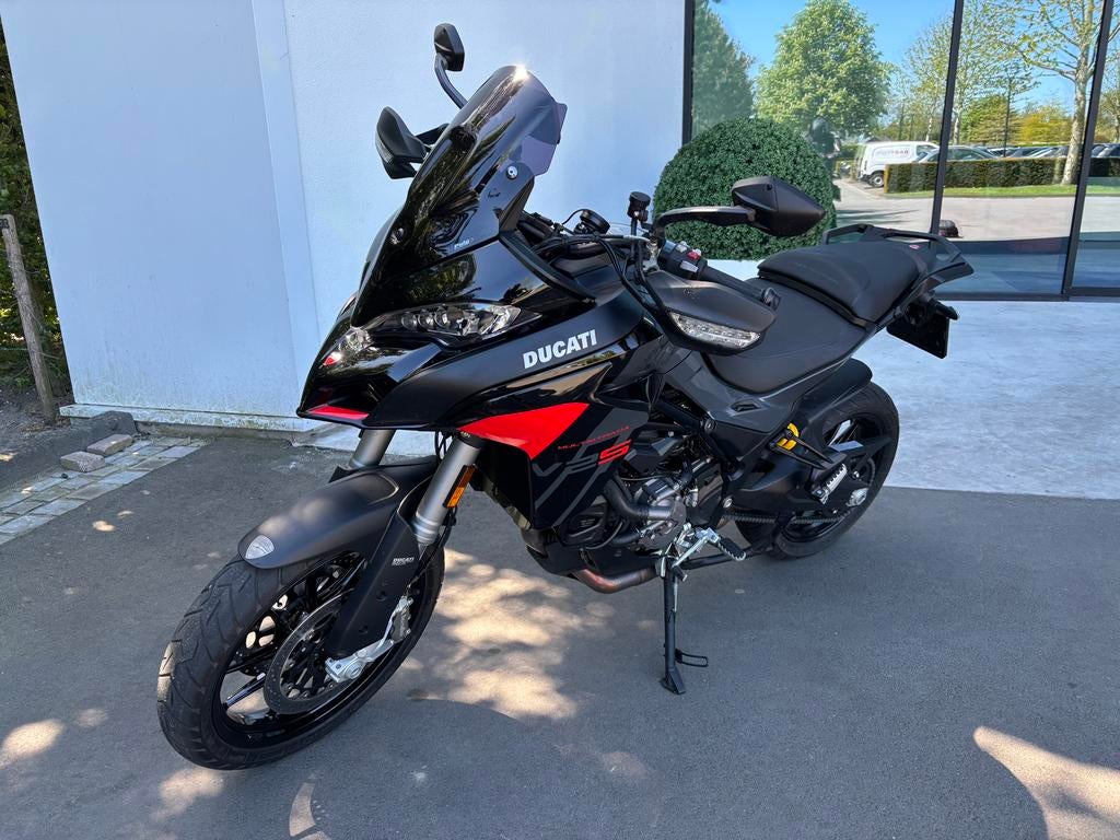 Ducati Multistrada V2S | 2024 | Zwart, Motorrijbewijs A, Particulier, Meer dan 35 kW, Toermotor