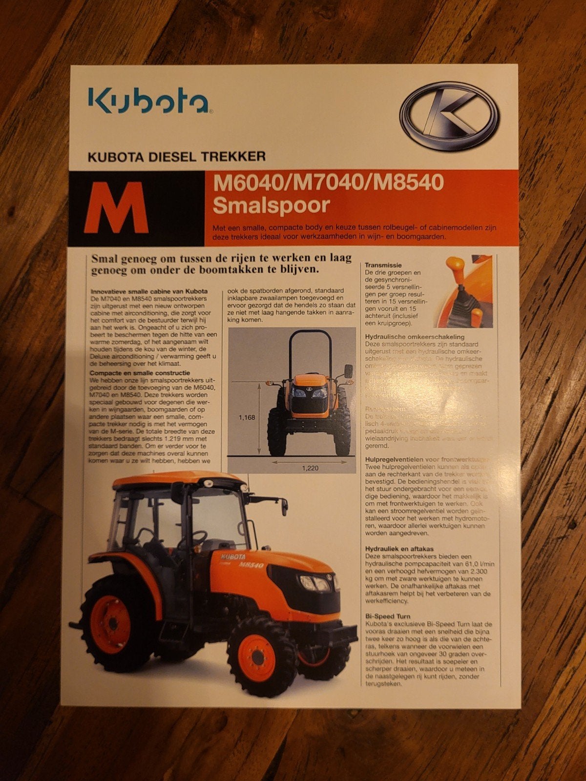tractor folder Kubota M6040 M7040 M8540 smalspoor, Boeken, Ophalen of Verzenden