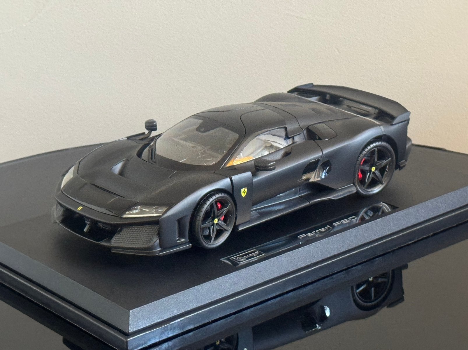 Ferrari F80 Exclusive 1:18 gelimiteerd 500 stuks, Hobby en Vrije tijd, Modelauto's | 1:18, Ophalen of Verzenden, Zo goed als nieuw