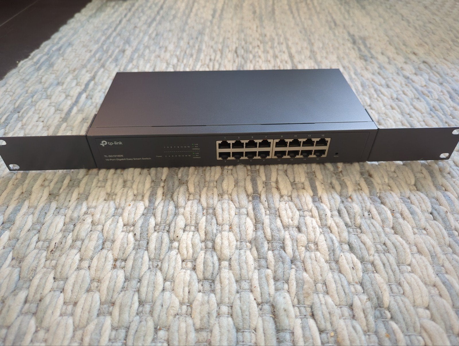TP-Link TL-SG1016DE 16-Poorts Gigabit Easy Smart Switch, Ophalen of Verzenden, Zo goed als nieuw