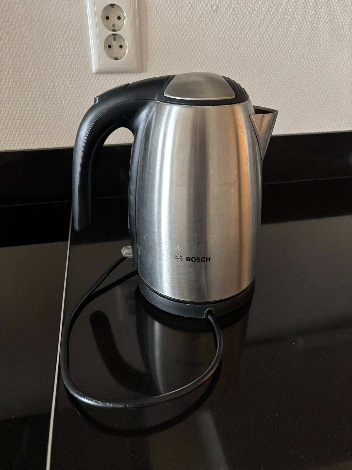 Bosch waterkoker - RVS, 1.7 liter, Witgoed en Apparatuur, 1 tot 2 liter, Ophalen, Gebruikt, Rvs