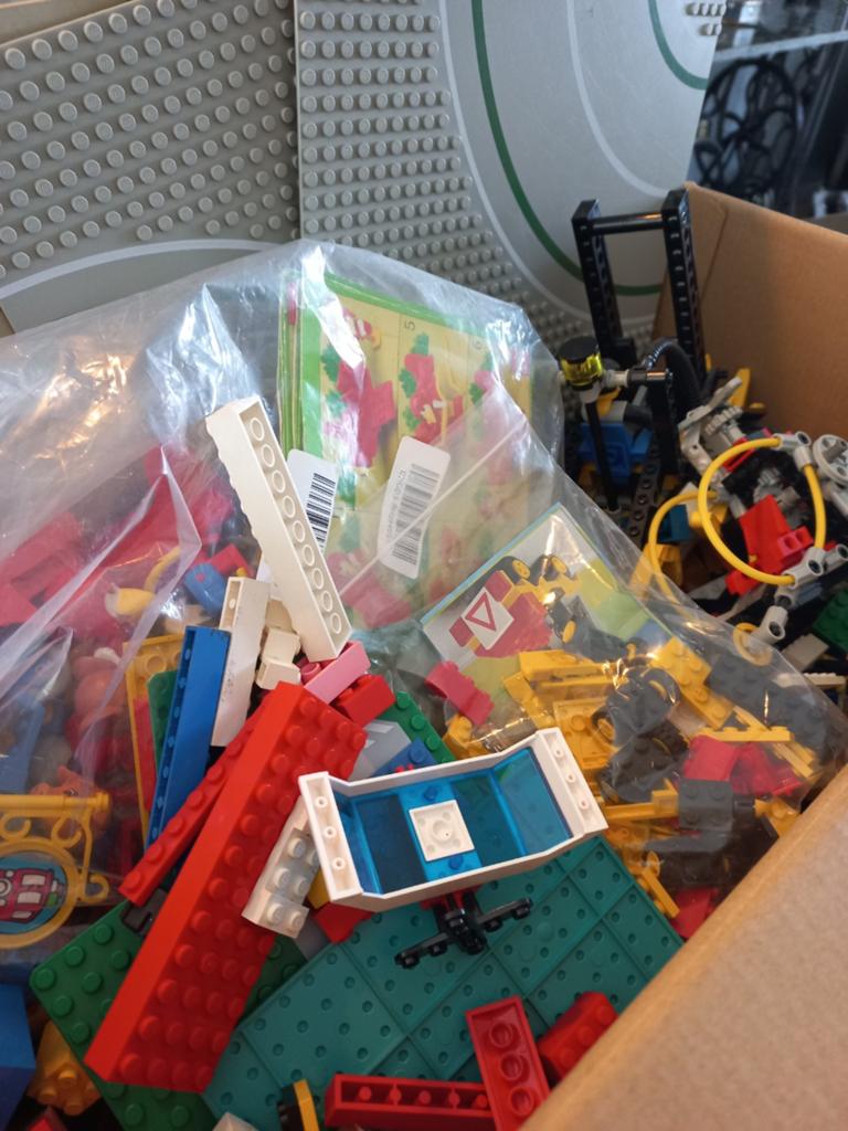 Partij ongesorteerde Lego: flinke kist, Ophalen of Verzenden