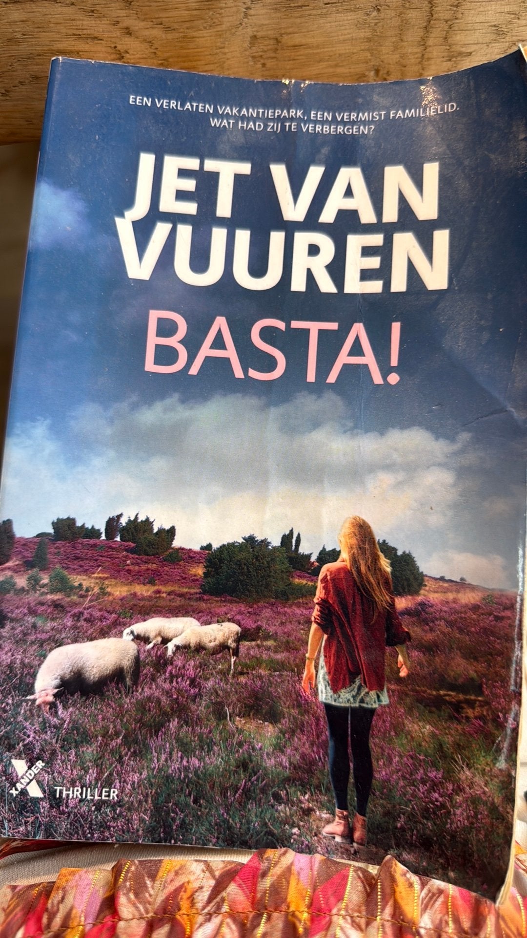 Jet van Vuuren - Basta!, Ophalen of Verzenden, Gelezen, Jet van Vuuren