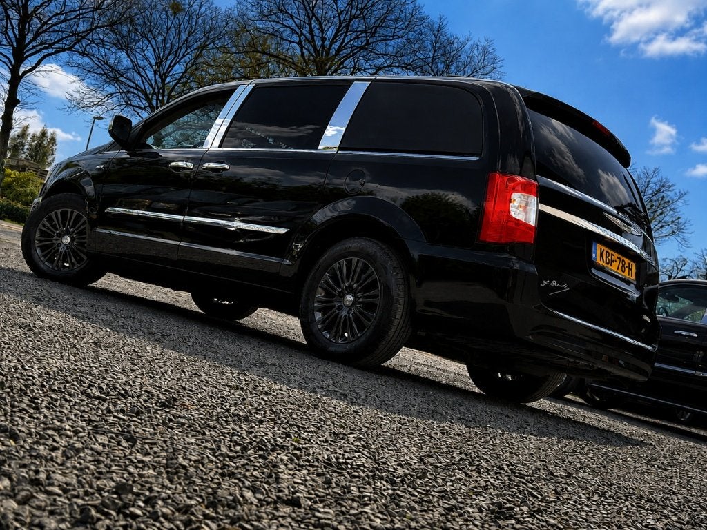 Chrysler Grand Voyager 3.6 V6 LIMITED S BLACK 3xTV/DVD/STOEL, Auto's, Dealer onderhouden, Gebruikt, Beige, Grand Voyager
