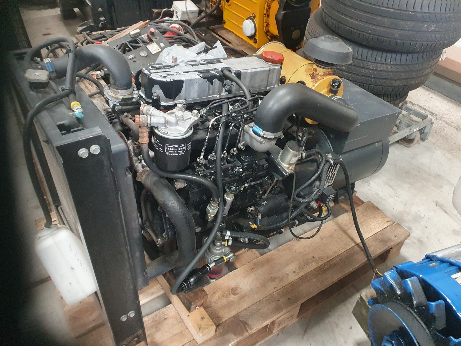 mitsubishi generator 20 kva, Ophalen of Verzenden, 30 kVA of meer, Dieselolie