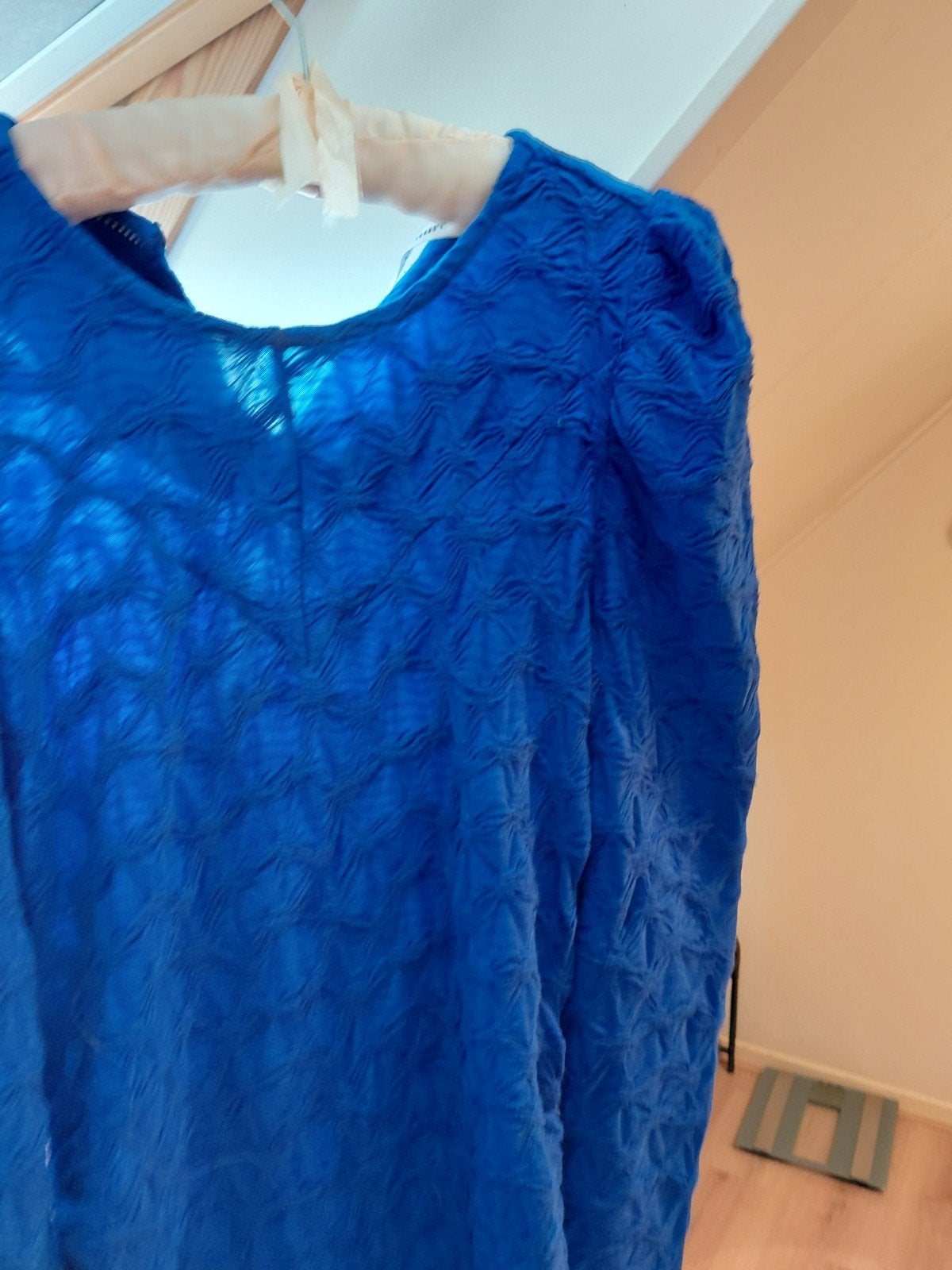 Co'Couture Blauwe Jurk met Pofmouwen, maat M - Maat M, Kleding | Dames, Maat 38/40 (M), Blauw, Ophalen of Verzenden, Zo goed als nieuw