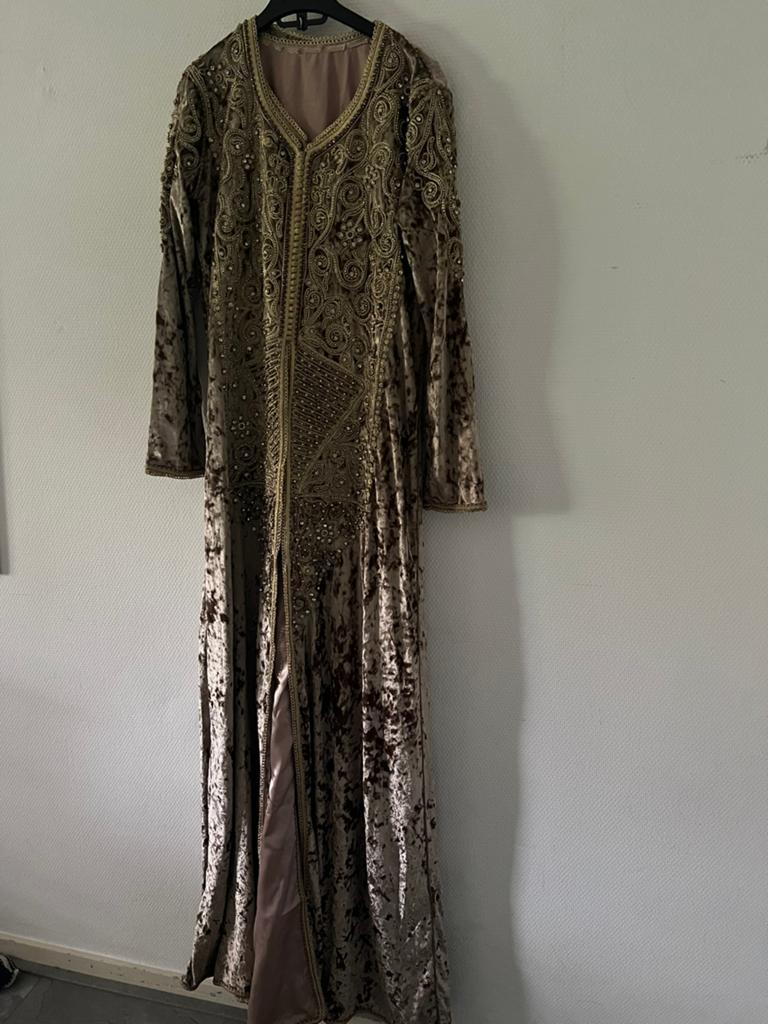 Takchita S/M, Kleding | Dames, Ophalen, Zo goed als nieuw, Onder de knie