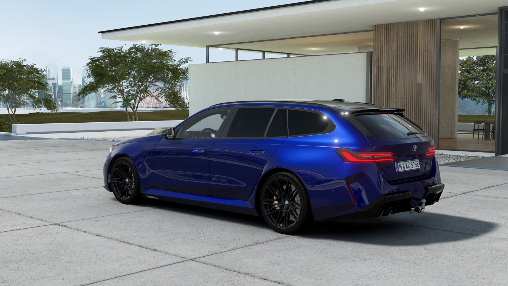 BMW 5 Serie Touring M5 Automaat / Trekhaak / Panoramadak / M, Auto's, Dealer onderhouden, Leder, Hybride Elektrisch/Benzine, 2455 kg