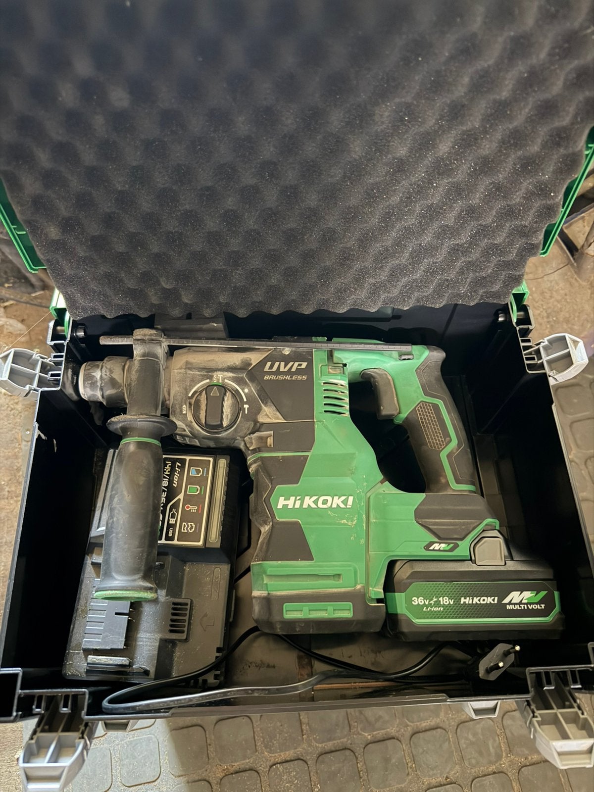 Hikoki 36v boorhamer, Doe-het-zelf en Verbouw, Ophalen, 600 watt of meer, Boor- en/of Breekhamer, Klopboormechanisme