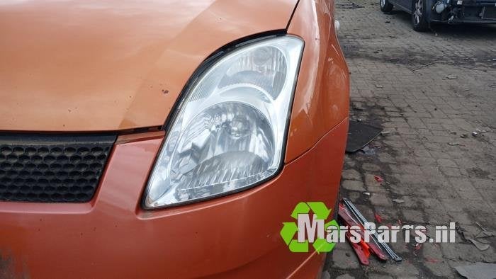 Koplamp links van een Suzuki Swift, Gebruikt, -, -, Ophalen of Verzenden