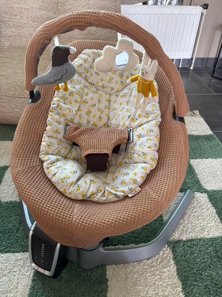Nuna Leaf wipstoel met motor + wasbare hoes en kussens, Kinderen en Baby's, Wipstoeltjes, Ophalen, Zo goed als nieuw