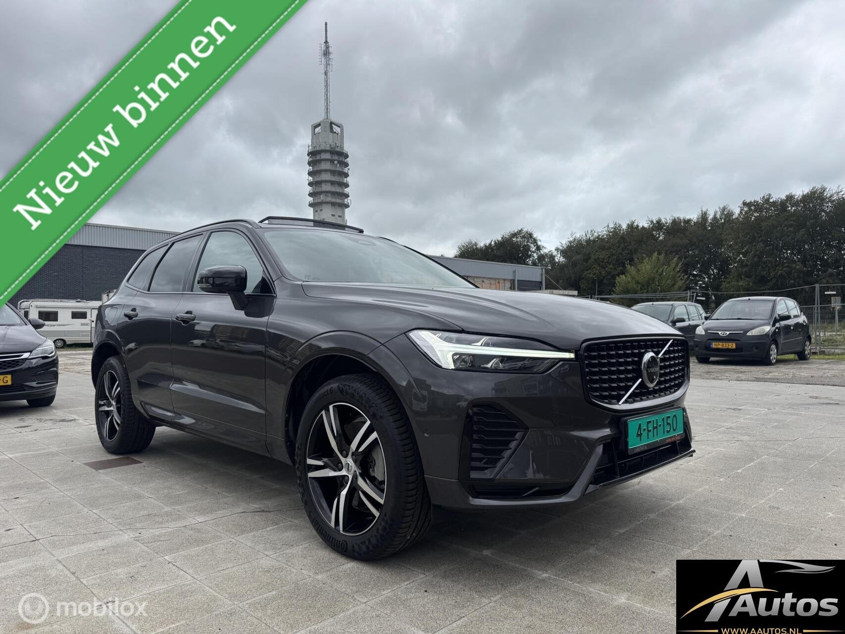Volvo XC60 B4 Ultimate Bright | Full option | Pano | 360 |, Gebruikt, Zwart, 4 cilinders, 1969 cc