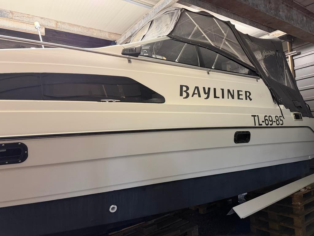 Bayliner 2651 Sunbridge -  Cruiser: goedkoop varen!, Watersport en Boten, Motorboten en Motorjachten, Ophalen, Gebruikt