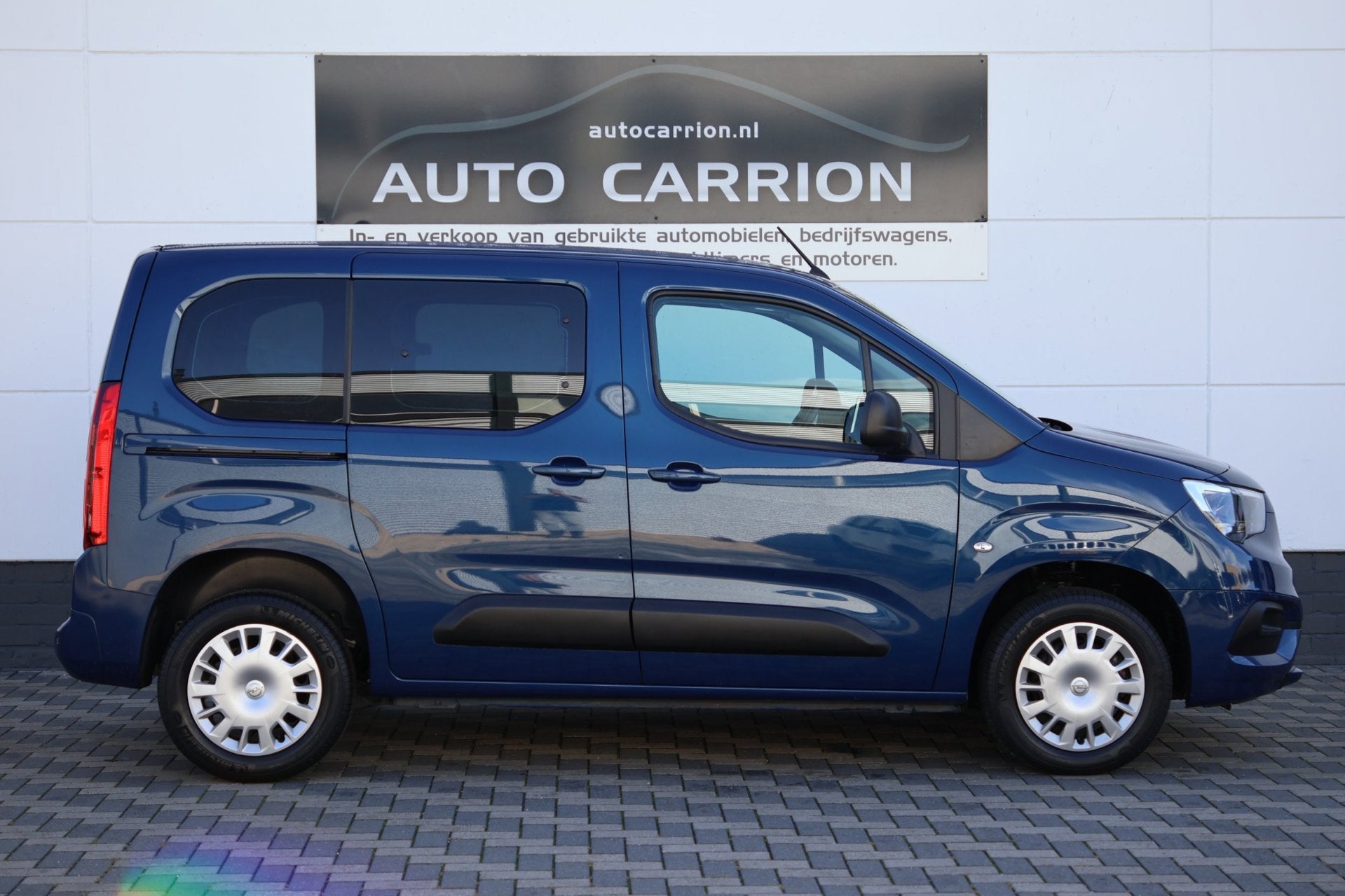 Opel Combo Tour 1.2 Turbo 110PK Carplay Camera 1ste Eig BTW, Auto's, Voorwielaandrijving, Dealer onderhouden, Stof, Gebruikt