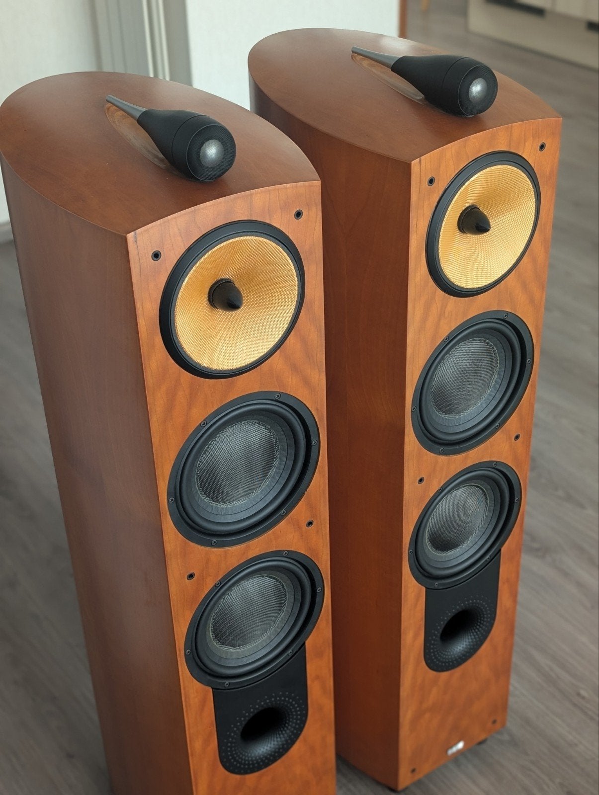 Bowers Wilkins 803N, Ophalen, Bowers & Wilkins (B&W)