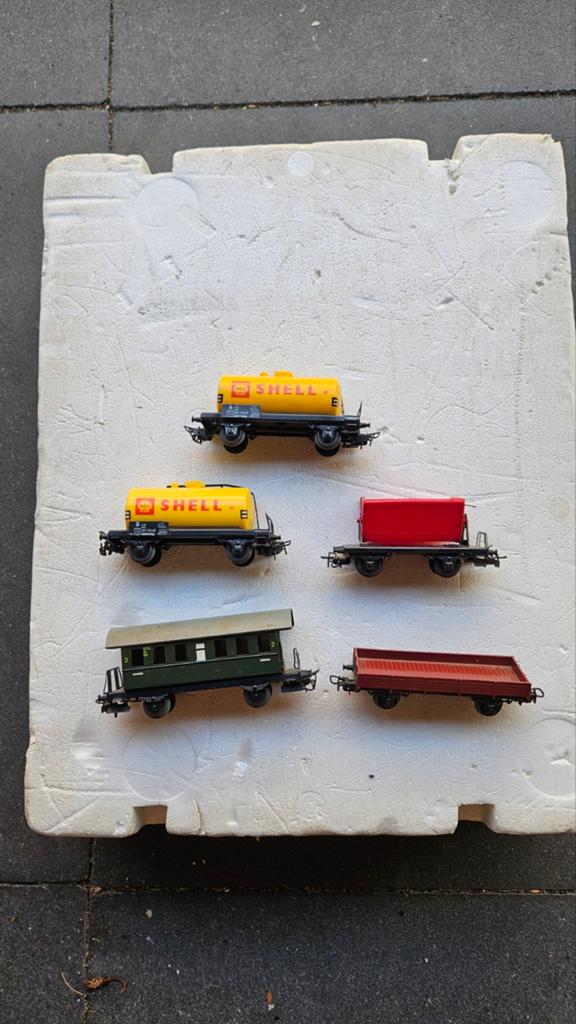 5 wagonnetjes van Marklin, Wisselstroom, Wagon, Ophalen of Verzenden, Zo goed als nieuw