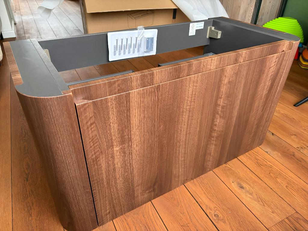 !Nieuw! Wastafelmeubel 80 cm Storke Soft notenhout, Huis en Inrichting, Badkamer | Badkamermeubels, Ophalen, Nieuw, 50 tot 100 cm