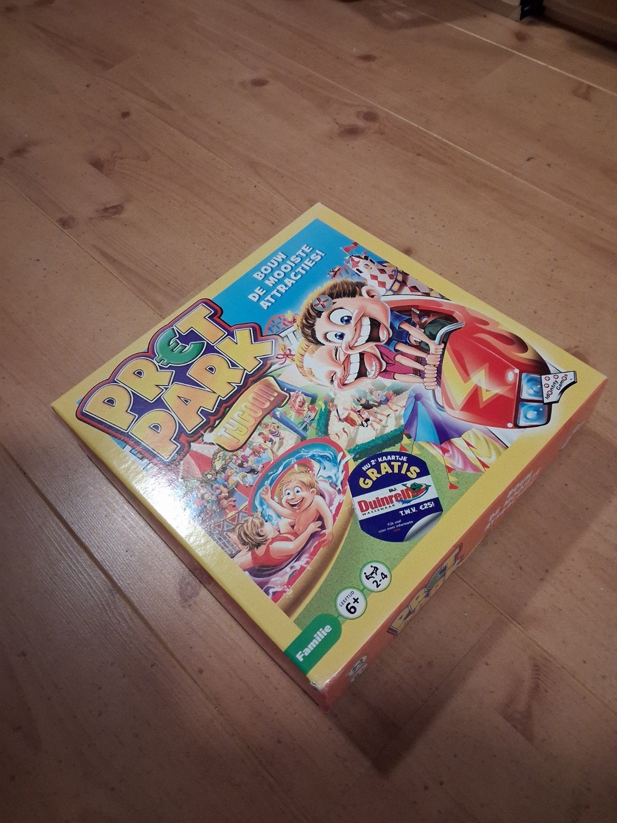 Pretpark Tycoon Bordspel - Bouw je eigen pretpark!, Drie of vier spelers, Ophalen of Verzenden, Zo goed als nieuw, Identity Games