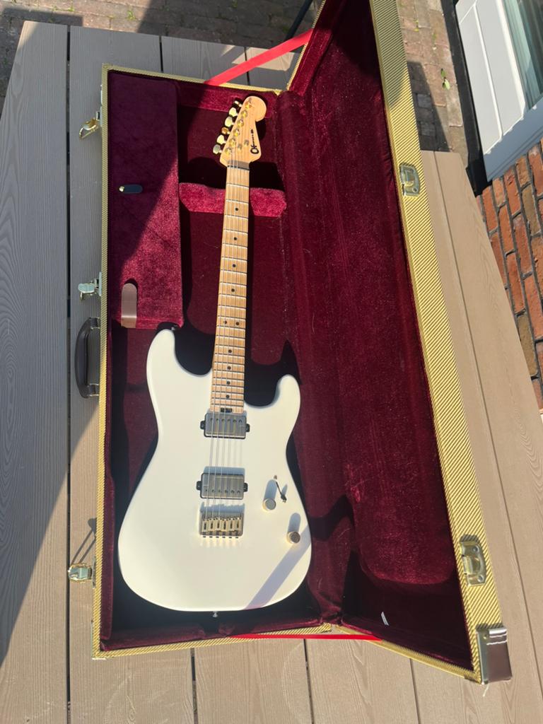 Charvel Pro-Mod San Dimas HH HT Snow White (Fishman upgrade), Muziek en Instrumenten, Snaarinstrumenten | Gitaren | Elektrisch
