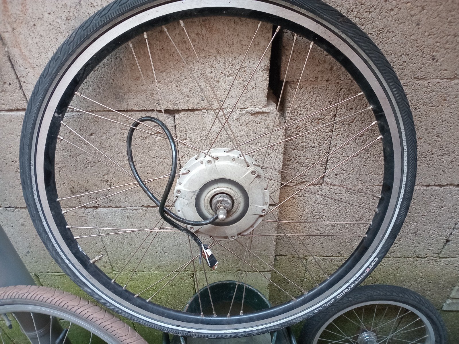 voorwiel met moter uit sparta fiets., Ophalen of Verzenden