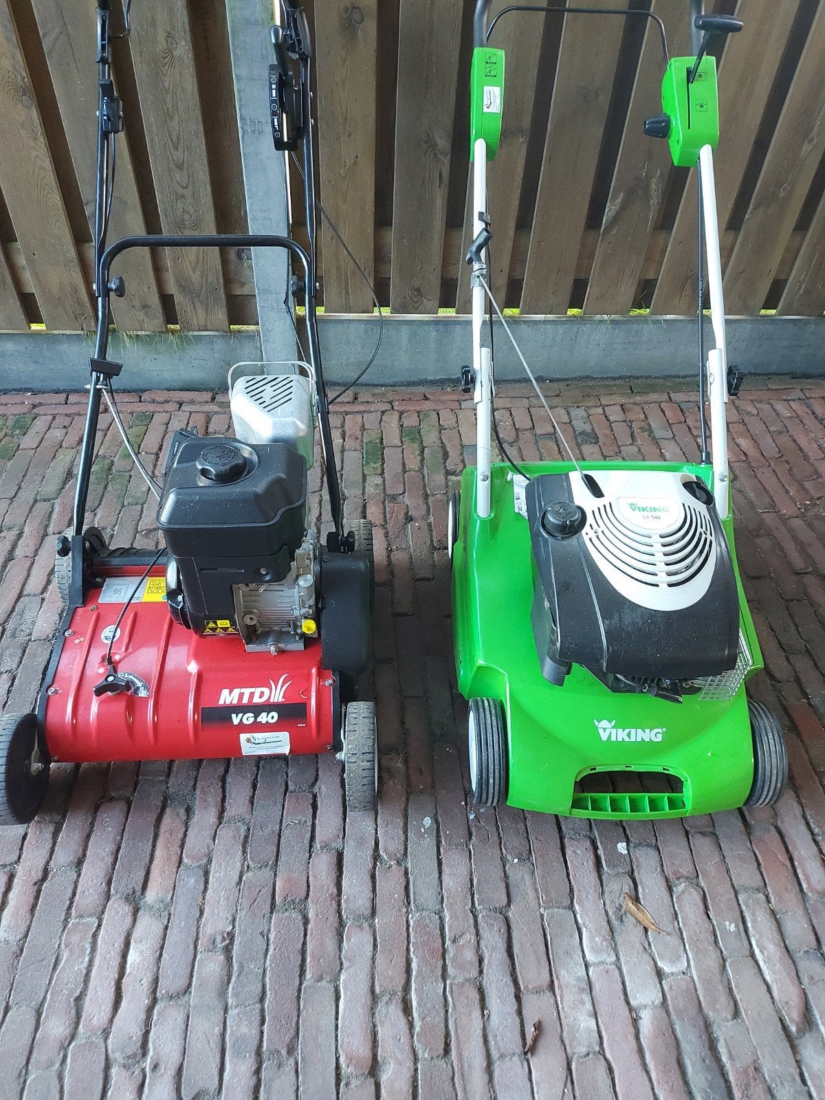 verticuteermachine te huur, Ophalen, Benzine