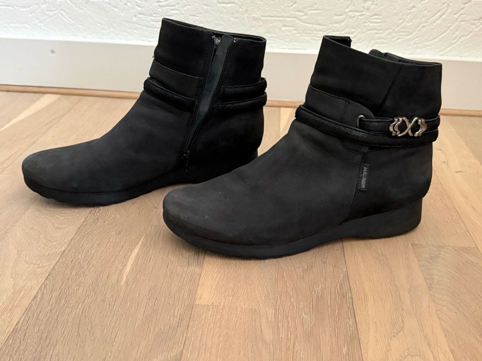 Mephisto, Kleding | Dames, Schoenen, Ophalen of Verzenden, Zo goed als nieuw, Zwart, Sneakers of Gympen