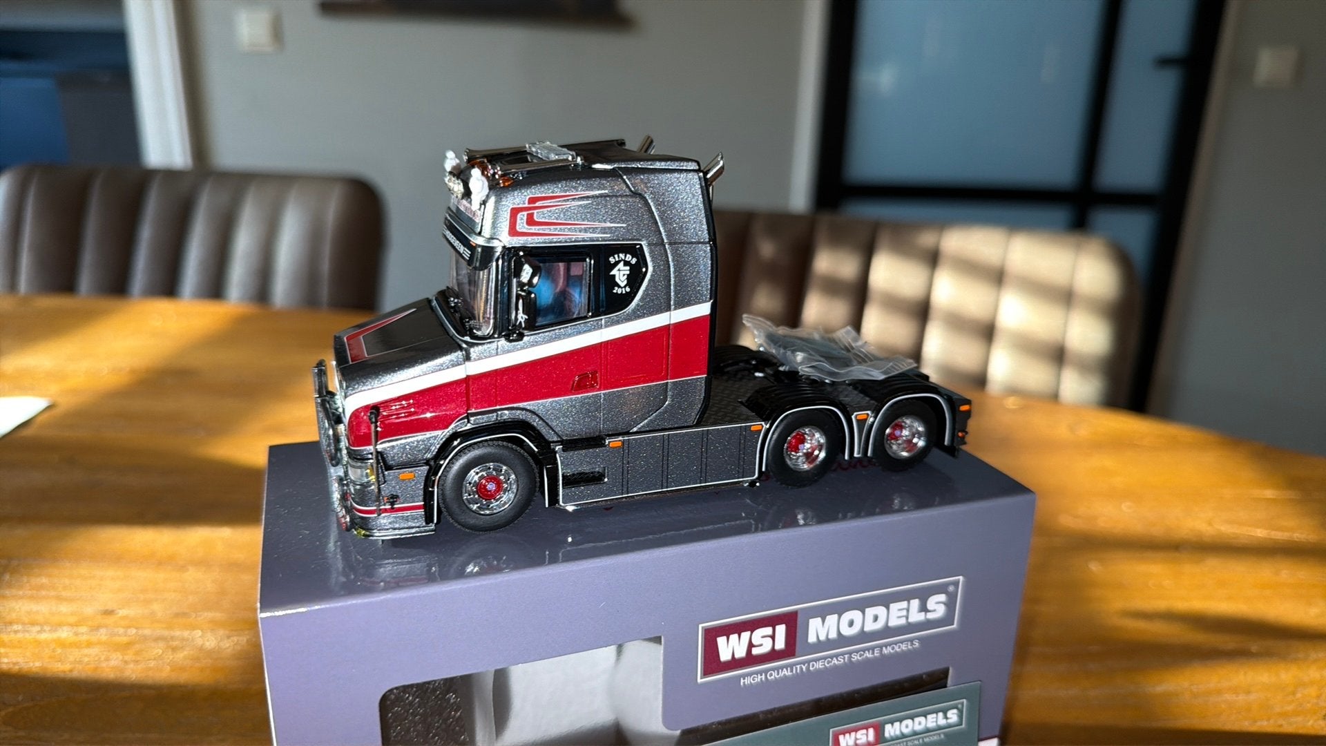 Wsi Scania Torpedo 10 jaar van Triest Trucks Hoogeveen, Ophalen of Verzenden, Zo goed als nieuw, Bus of Vrachtwagen, Wsi