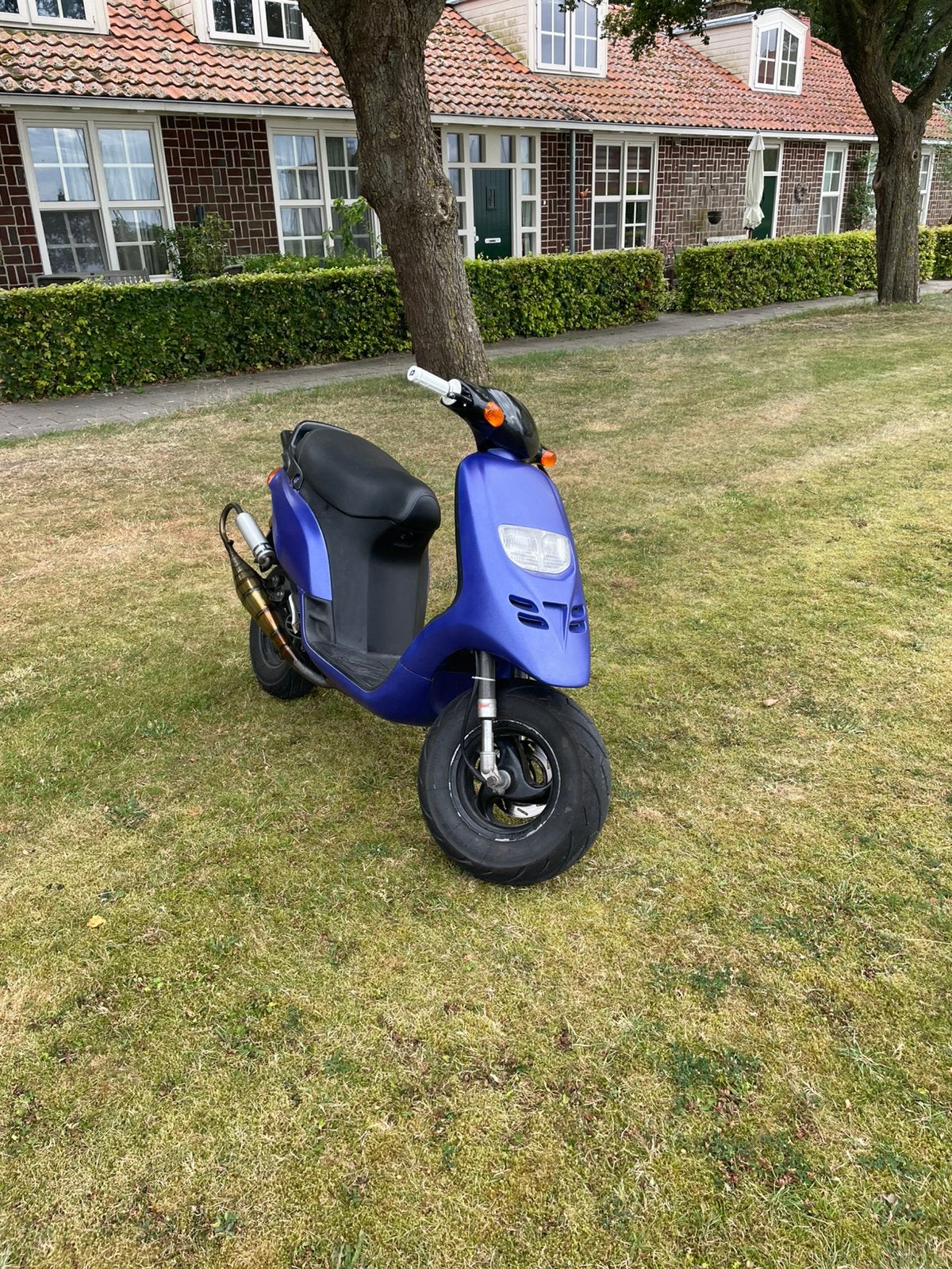 Typhoon 70cc brom topstaat, (150km), Fietsen en Brommers, Scooters | Piaggio, Ophalen, Tweetakt, Overige modellen, Maximaal 45 km/u