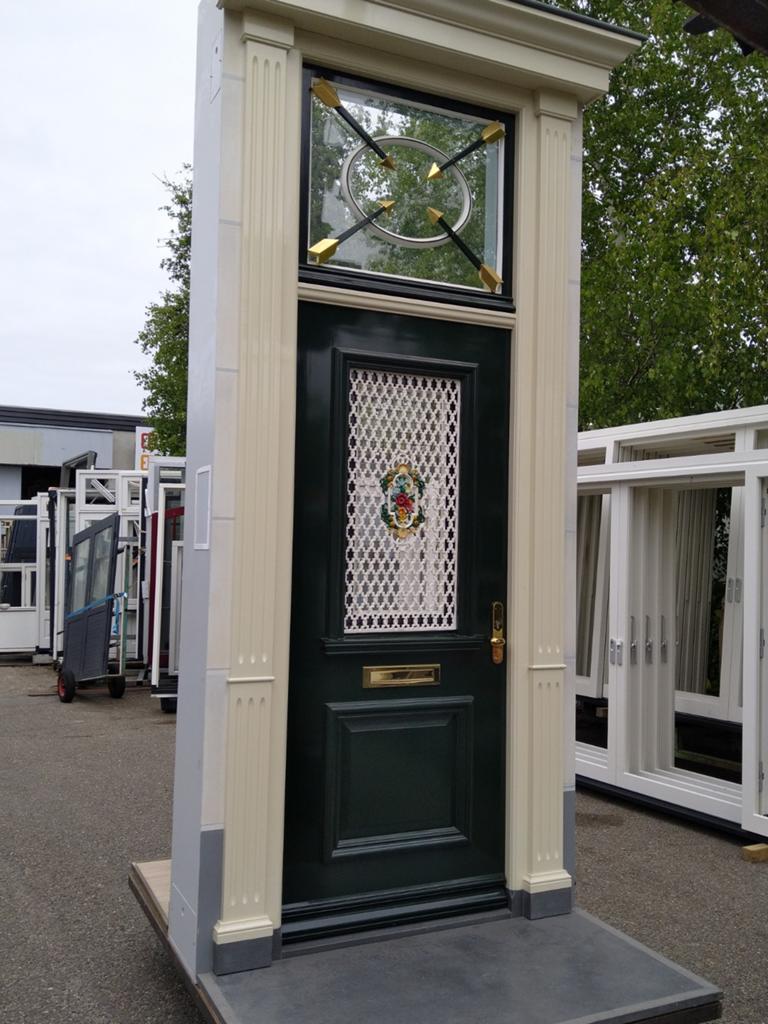 Kozijn met rooster voordeur, Doe-het-zelf en Verbouw, Deuren en Horren, 215 cm of meer, Nieuw, Buitendeur, Glas
