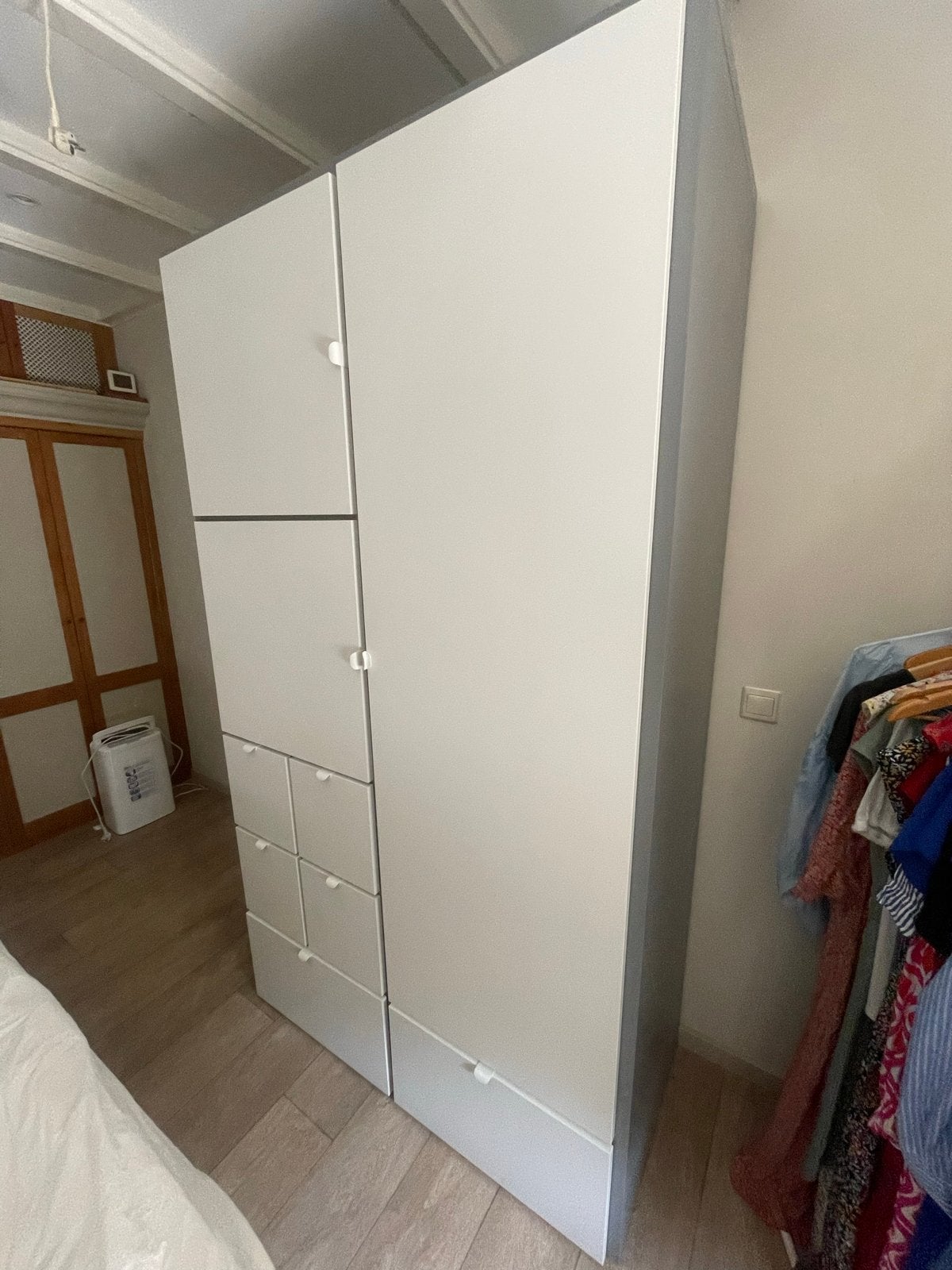IKEA Visthus kast - Ruime kledingkast met lades en hangruimt, Huis en Inrichting, Ophalen, Zo goed als nieuw, 50 tot 75 cm, 150 tot 200 cm