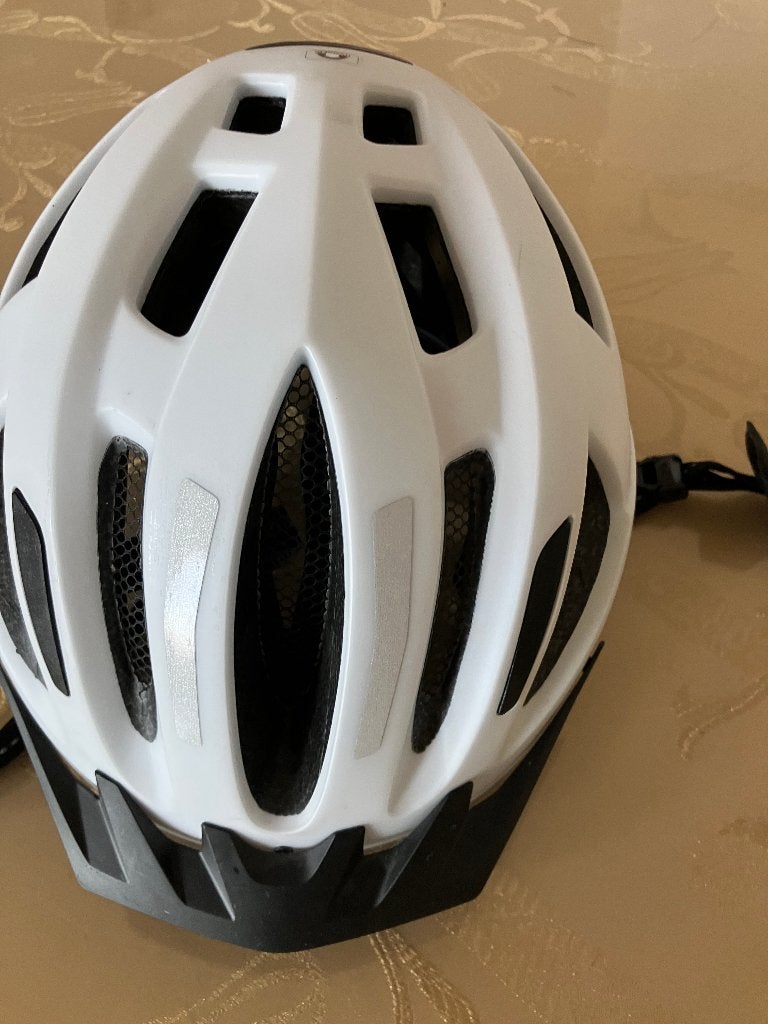 hallo bijna gratis helmen bell is sneller op is op, Fietsen en Brommers, Ophalen, Gebruikt, Heer of Dame