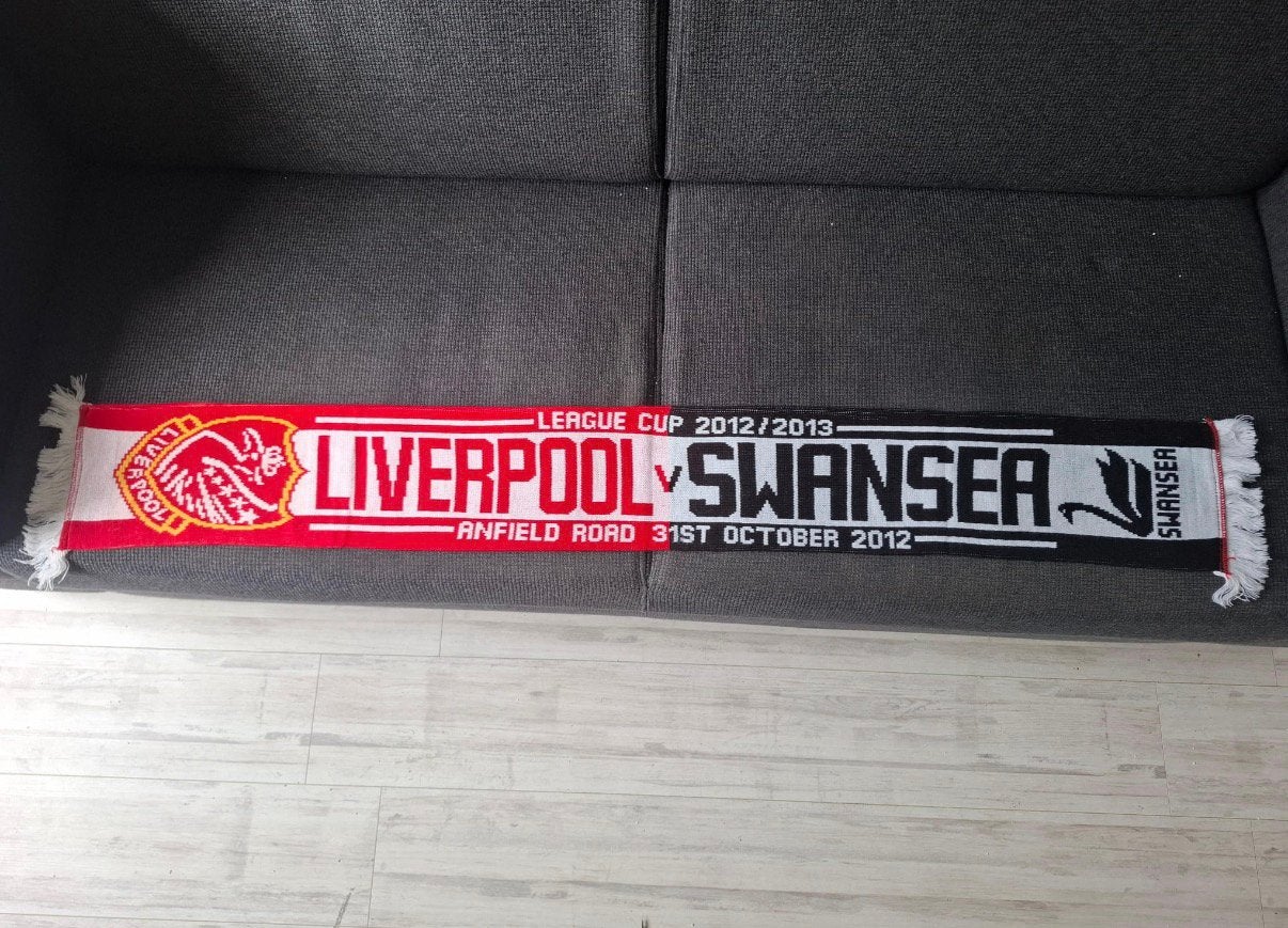 Liverpool Swansea City sjaal, Ophalen of Verzenden, Zo goed als nieuw, Buitenlandse clubs, Vaantje of Sjaal